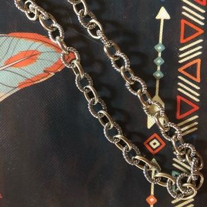 3/$12 Two-tone silver/gold necklace